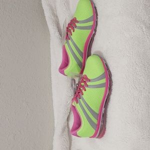 Super cute Avon Mark Athletic shoes